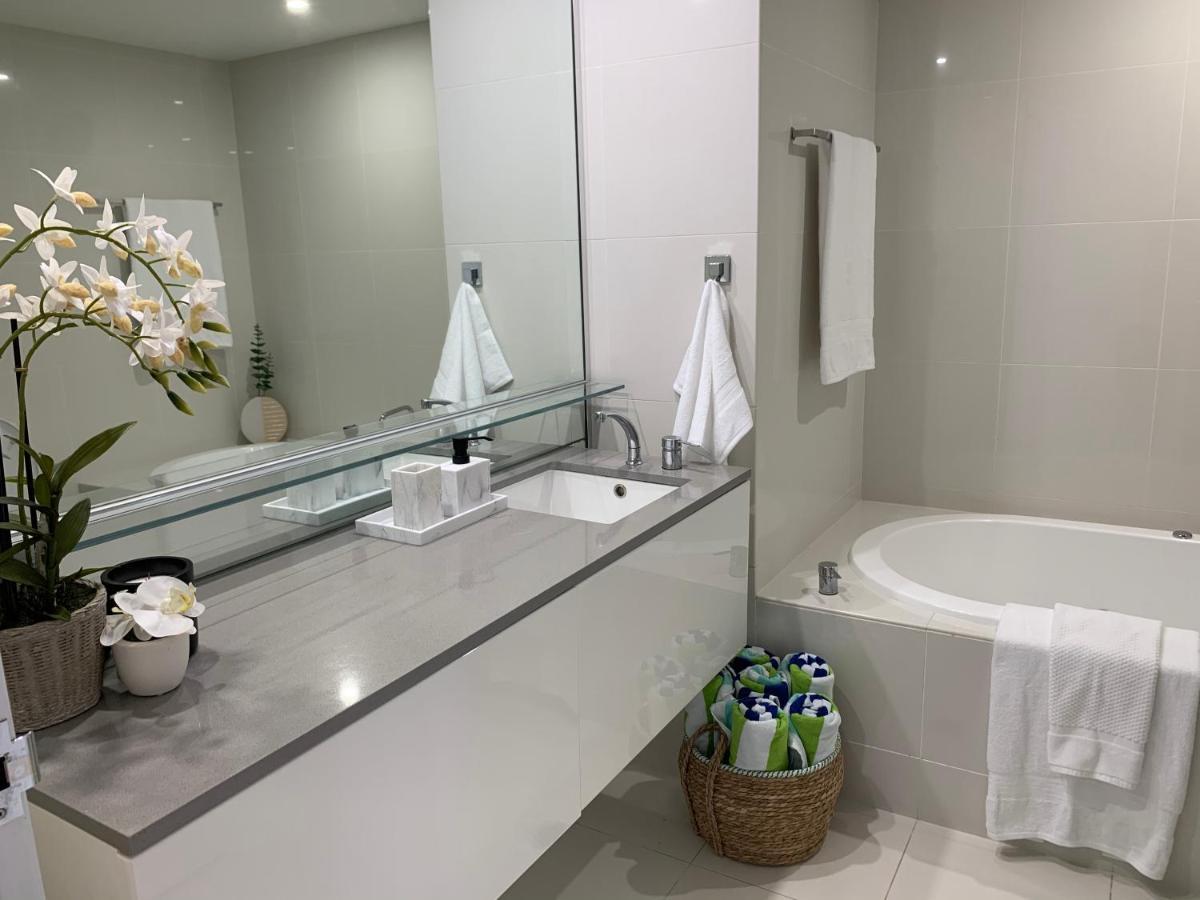 Circle On Cavill Free Parking Apartman Gold Coast Kültér fotó