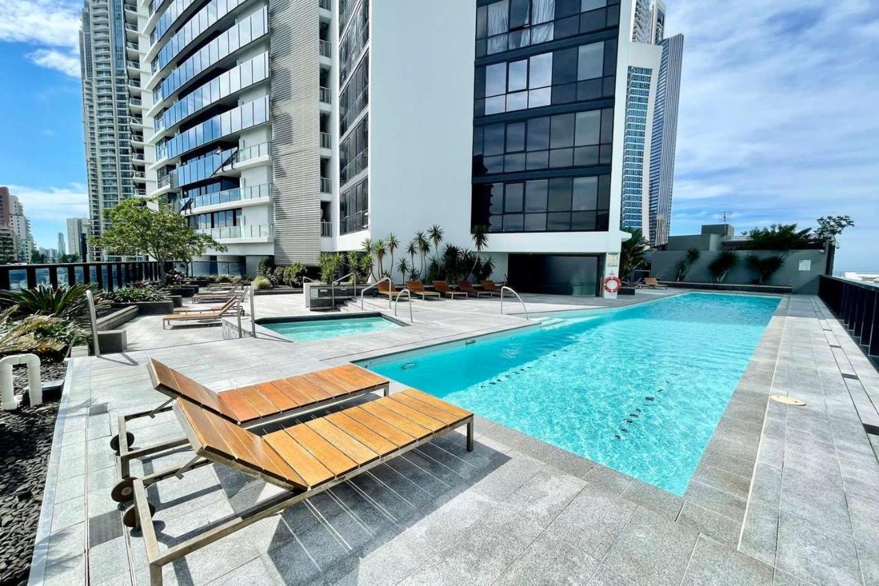 Circle On Cavill Free Parking Apartman Gold Coast Kültér fotó